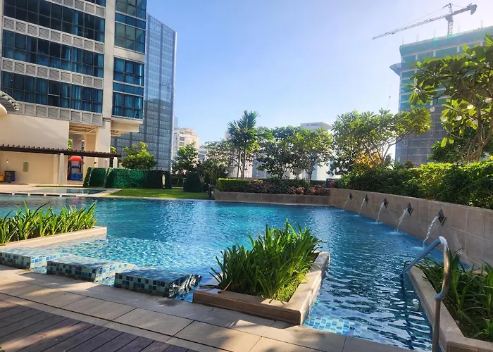 Spacious Cozy Unit Steps Away From Major Malls With Parking And Washer Dryer For Family, Long And Wfh * Manila