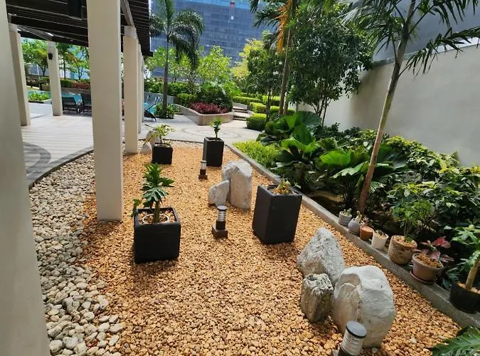 Spacious Cozy Unit Steps Away From Major Malls With Parking And Washer Dryer For Family, Long And Wfh *