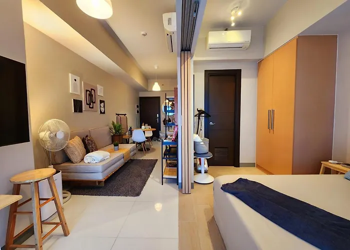 Spacious Cozy Unit Steps Away From Major Malls With Parking And Washer Dryer For Family, Long And Wfh