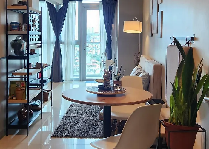 Spacious Cozy Unit Steps Away From Major Malls With Parking And Washer Dryer For Family, Long And Wfh